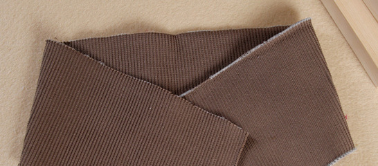 2014新款橫機(jī)POLO領(lǐng)深咖 紹興市九劍針織專業(yè)供應(yīng)